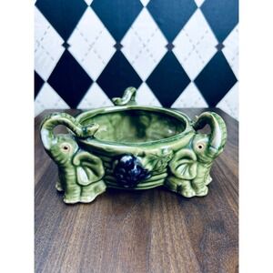 Vintage Elephant Candy Dish Green Ceramic Trinket Bowl Grape Relief Decor